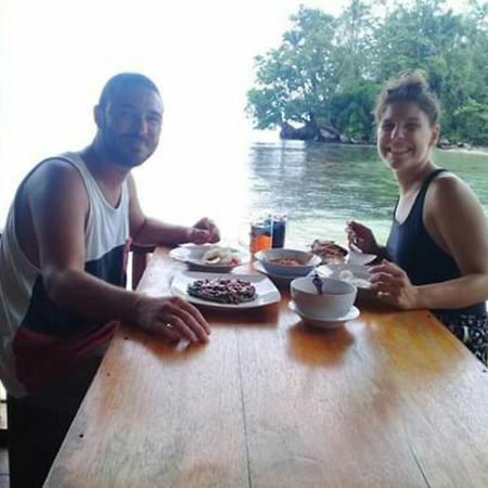 Nusa Nalan Beach Resort Rumah Olat エクステリア 写真