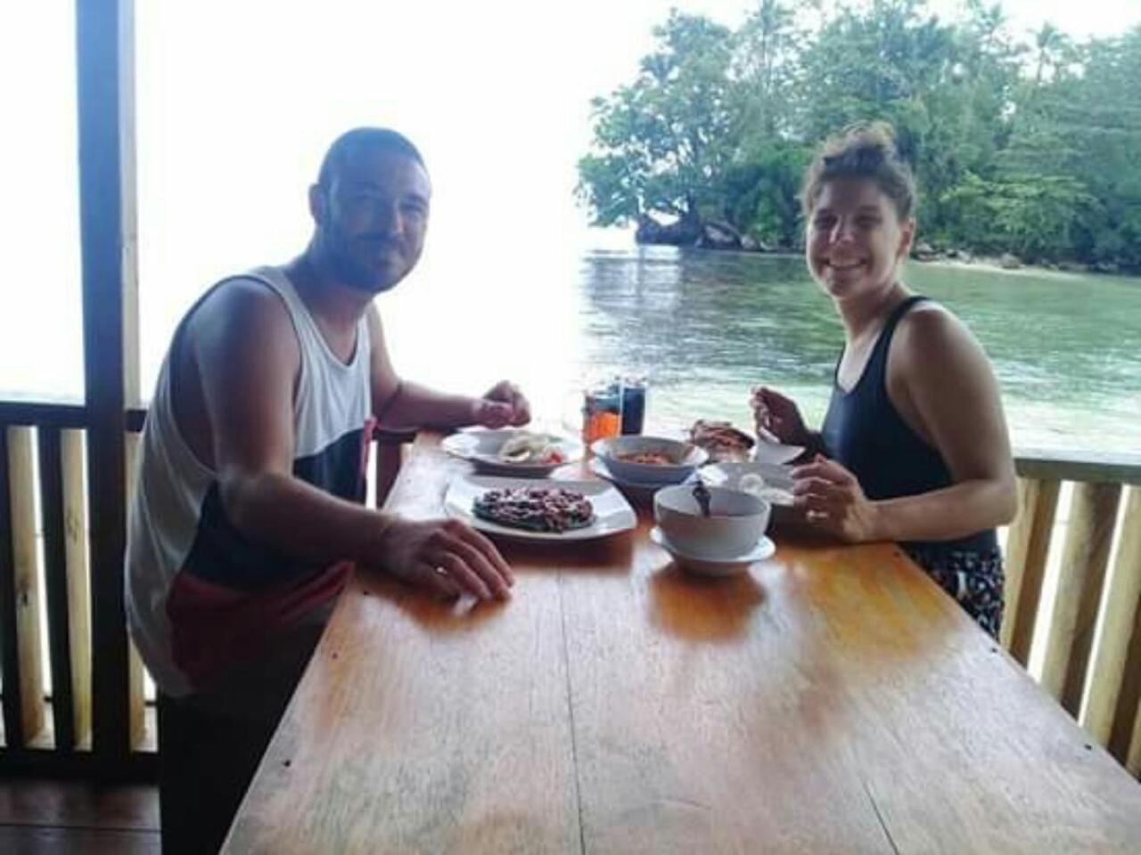 Nusa Nalan Beach Resort Rumah Olat エクステリア 写真