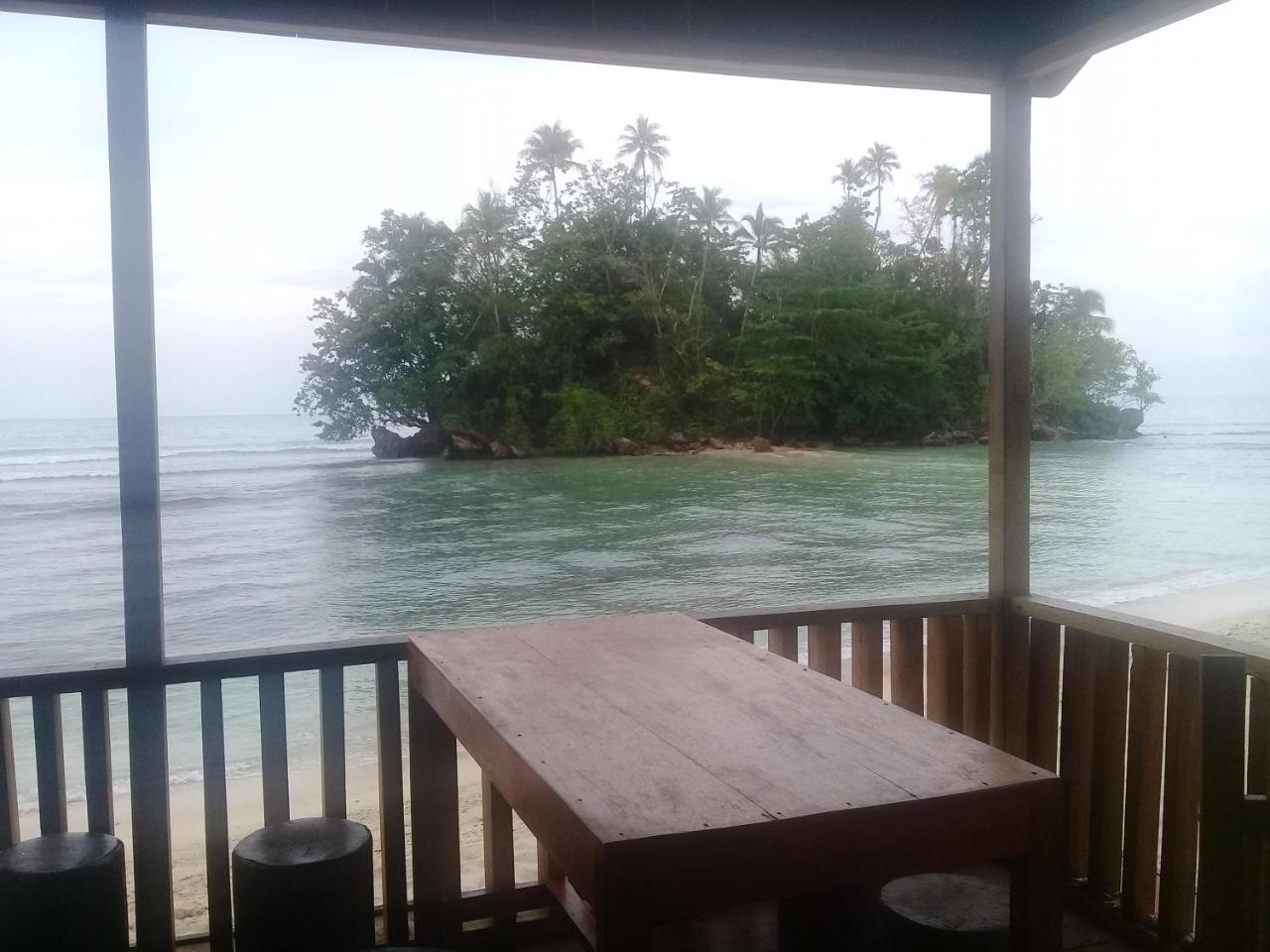 Nusa Nalan Beach Resort Rumah Olat エクステリア 写真