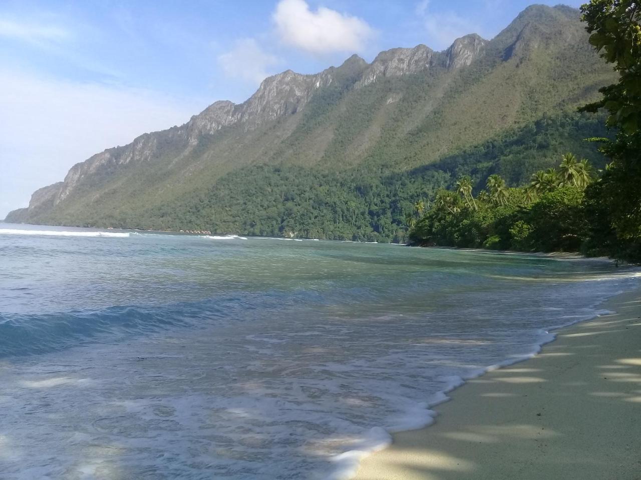 Nusa Nalan Beach Resort Rumah Olat エクステリア 写真