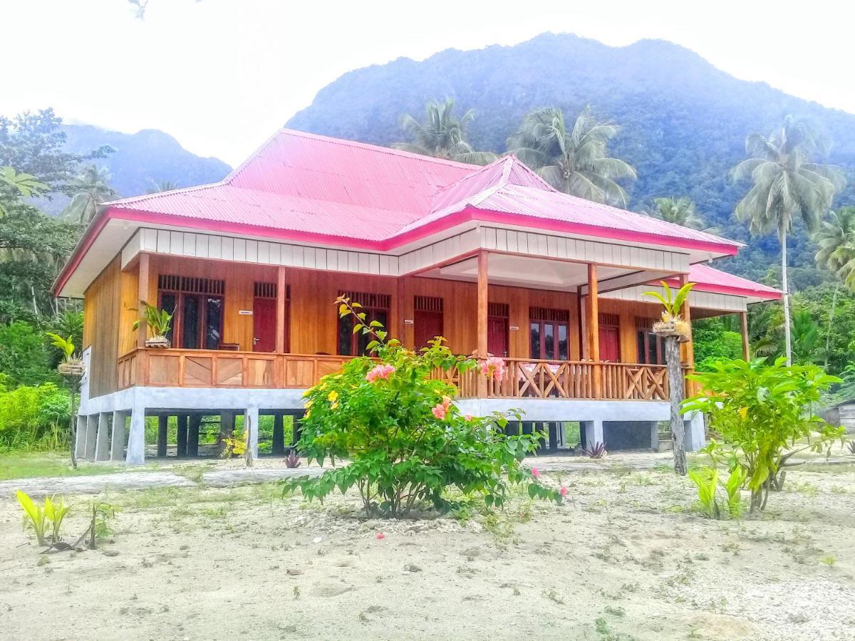 Nusa Nalan Beach Resort Rumah Olat エクステリア 写真
